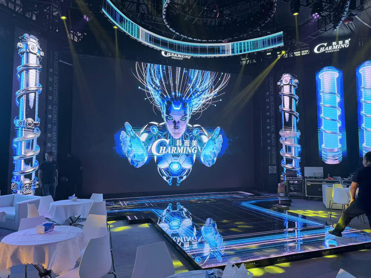 จอแสดงผล LED กลางแจ้งความสว่าง - Sports Equipment Advertisement บทวิจารณ์และราคา